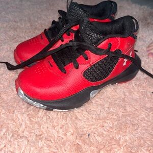 Under Armour toddler size 11 red shoe